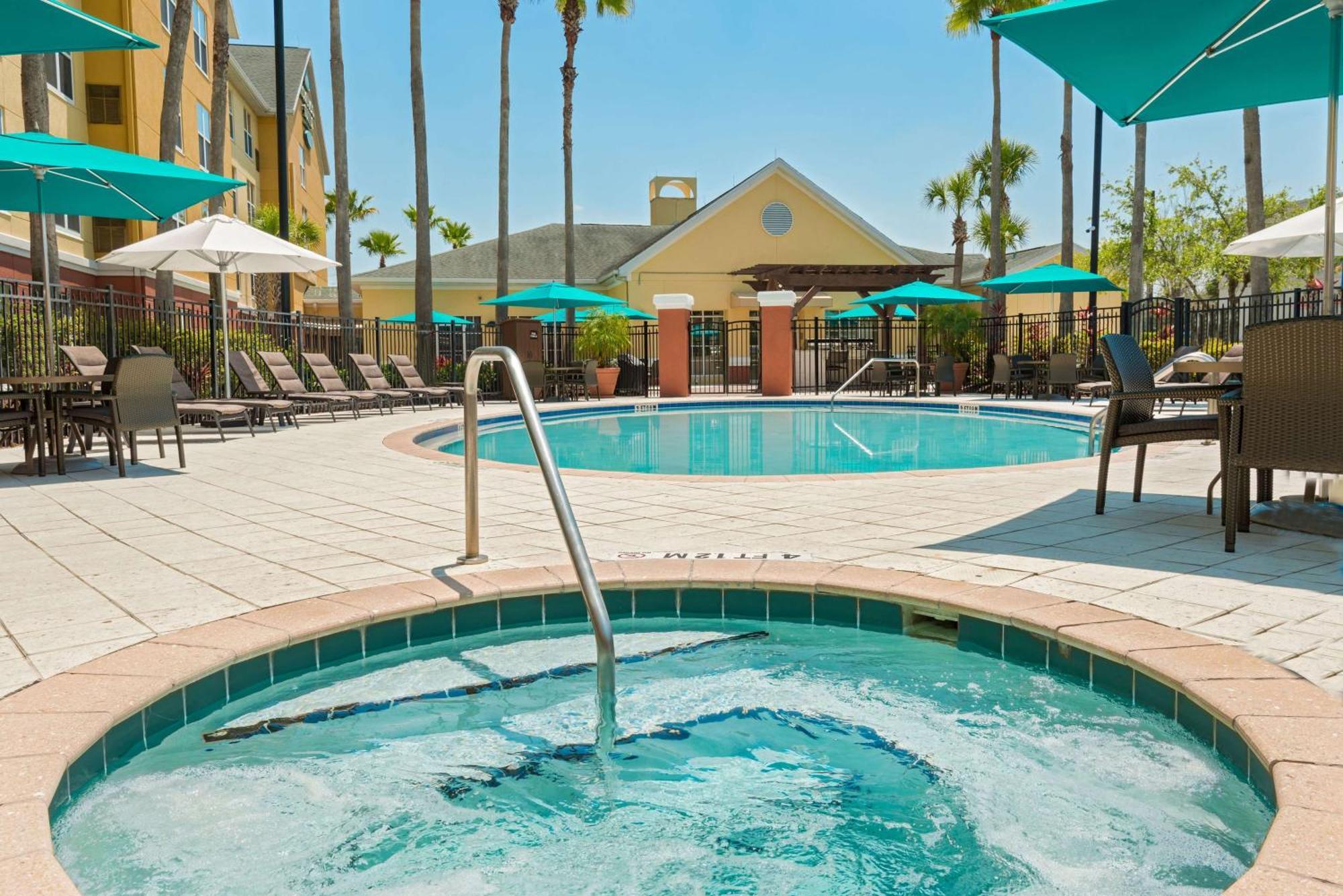 Homewood Suites By Hilton Orlando-Ucf Area Alafaya Exterior photo