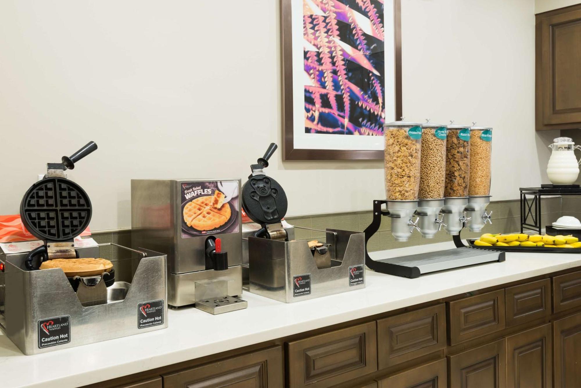 Homewood Suites By Hilton Orlando-Ucf Area Alafaya Exterior photo