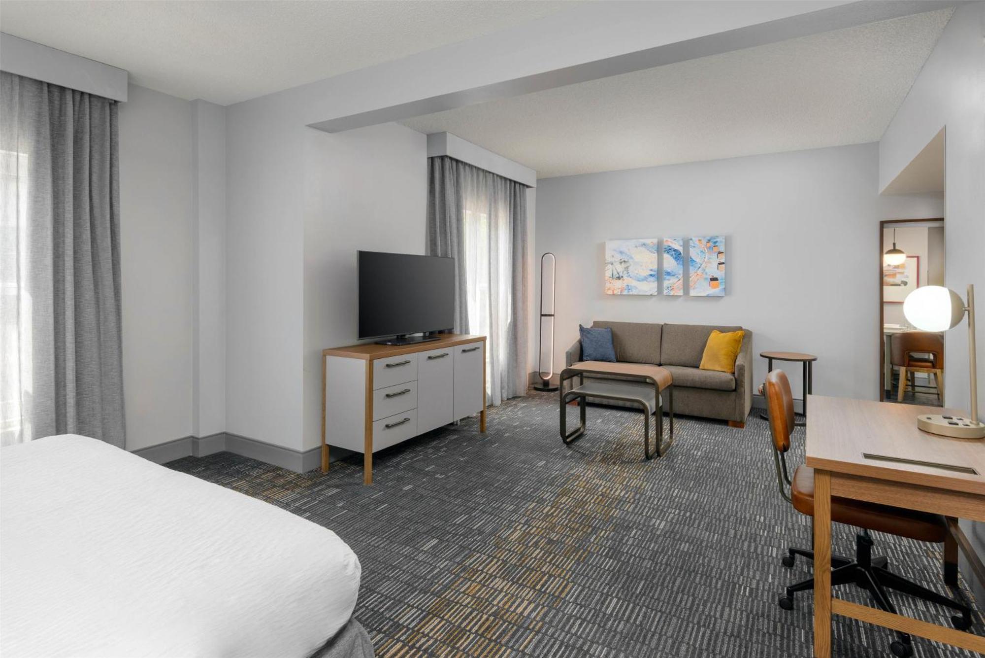 Homewood Suites By Hilton Orlando-Ucf Area Alafaya Exterior photo