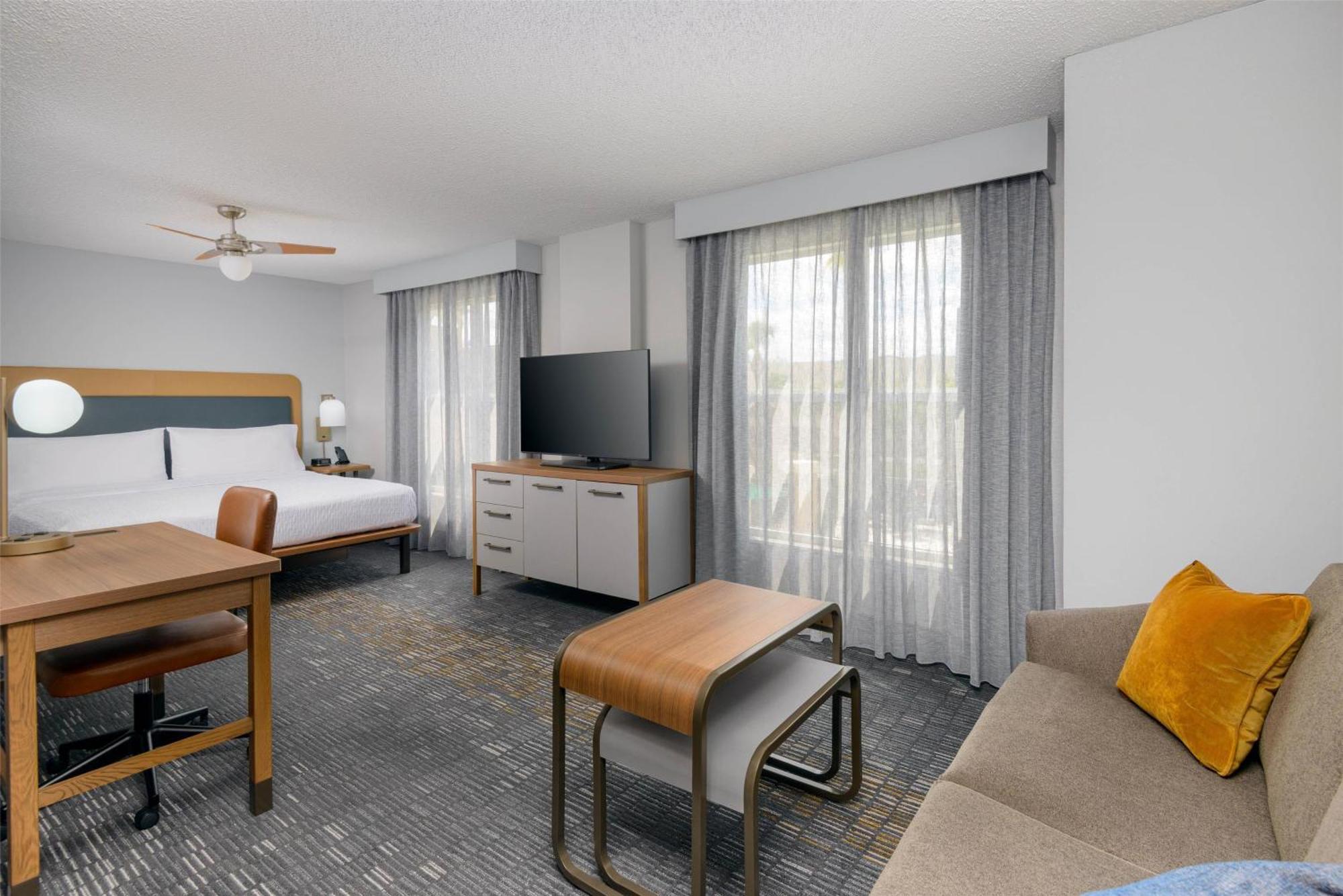 Homewood Suites By Hilton Orlando-Ucf Area Alafaya Exterior photo